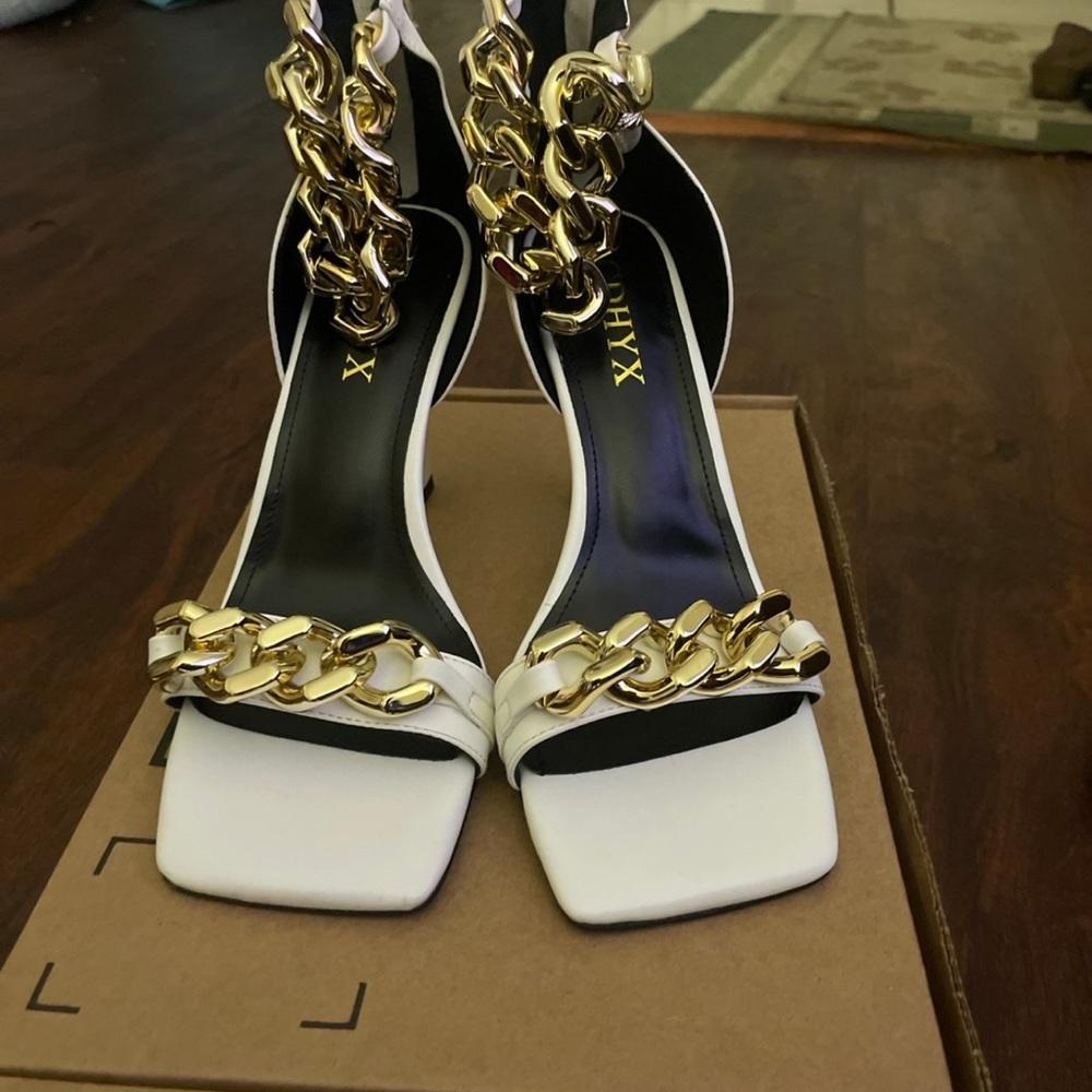 White and Gold Chain Detail Women's Heels